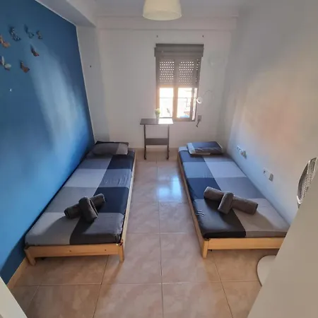 Cozy & Bright Flat At The Entrance Of Old Appartamento